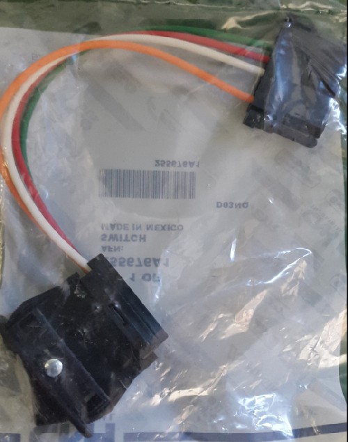 [CAS-255676A1] CASE INTERRUPTOR BOMBA ALZAMIE