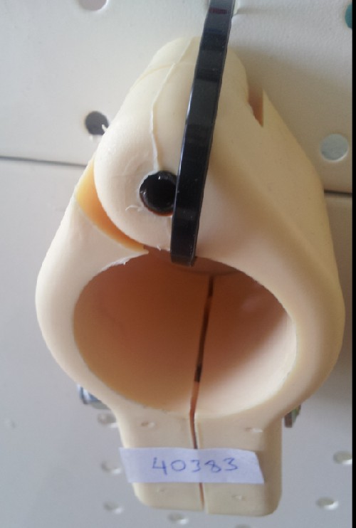 CASE ABRAZADERA EJE 35 ABIERTA