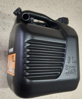BIDON C/CANULA 5 LTS.IRONSIDE Colo negro