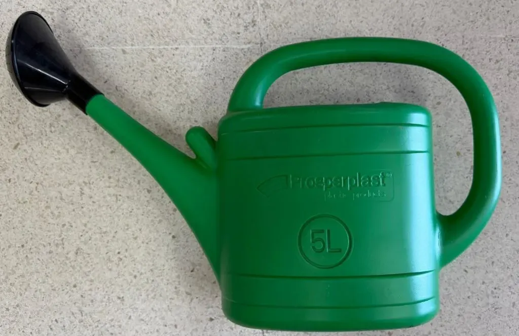 REGADERA PLASTICO 5 LTS. VERDE