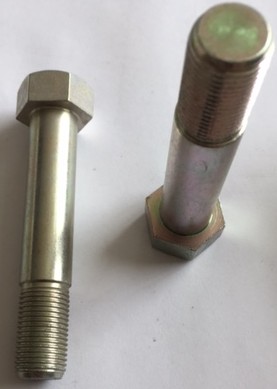 SOLA TORNILLO EJE RUEDA DCH.PR 16X84