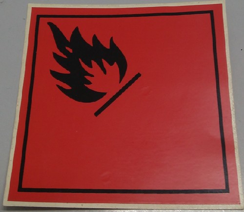 [REM8146] CARTEL ADHESI.105X105 PELI.GAS PELIGRO GAS INFLAMABLE
