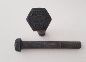 TORNILLO 18X140 12.9 R.150D931 Reyza. Rosca métrica 150